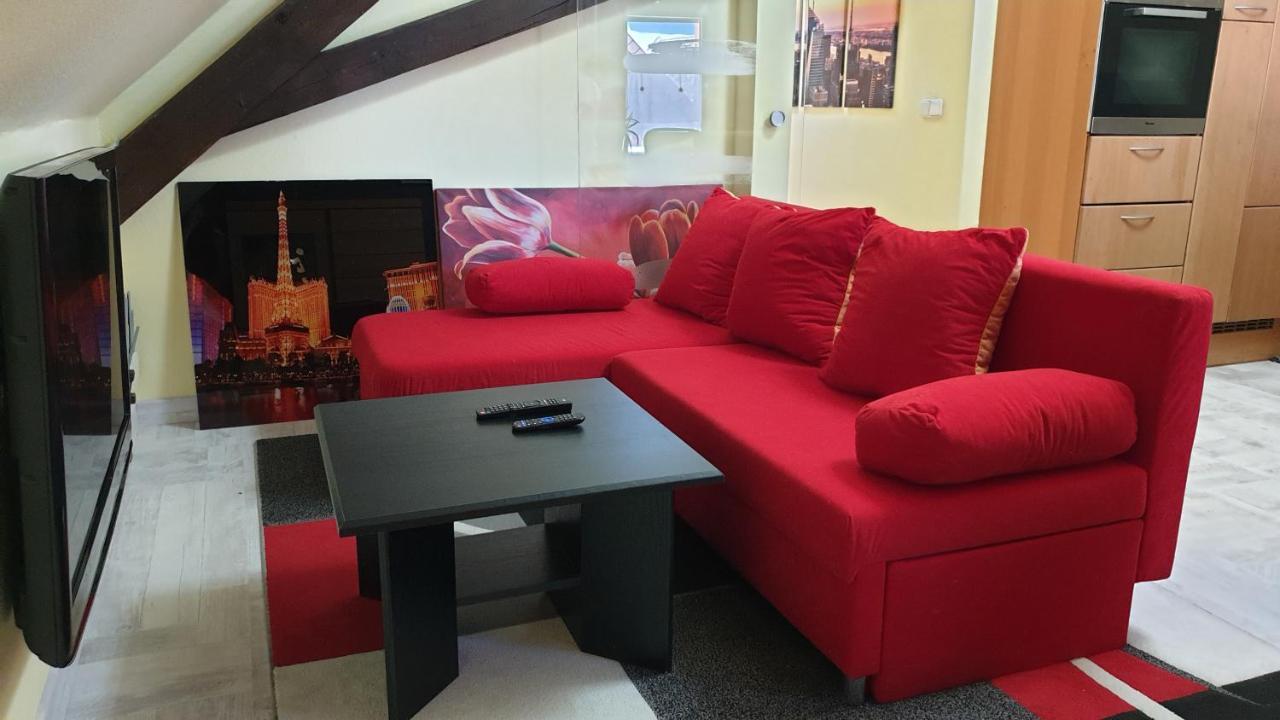 נוינקירכן Apartment Gartenblick מראה חיצוני תמונה